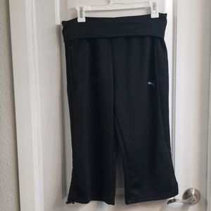 Ladies Puma workout capris pants sz Medium